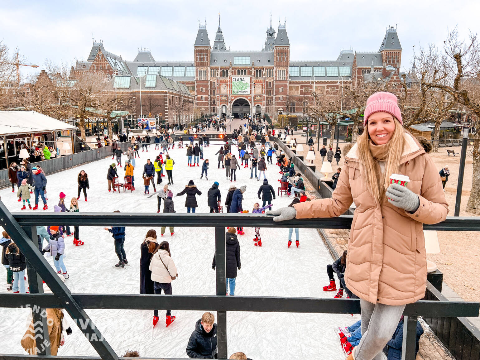 Pista de hielo en Rembrandtplein | Ámsterdam en Navidad