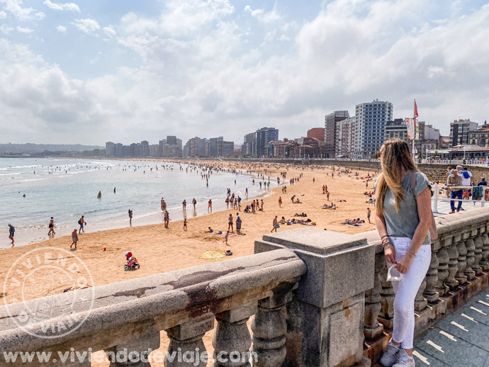Playa de San Lorenzo en Gijón