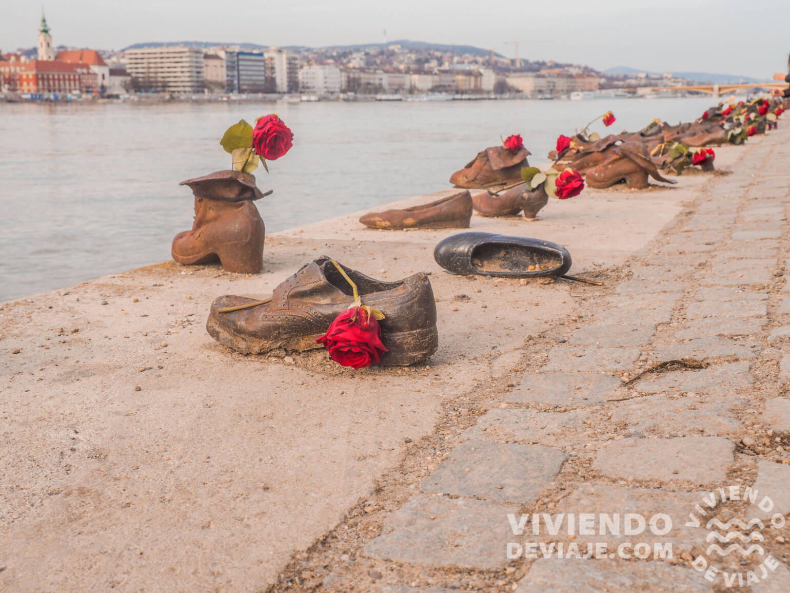 Los Zapatos del Danubio, Budapest