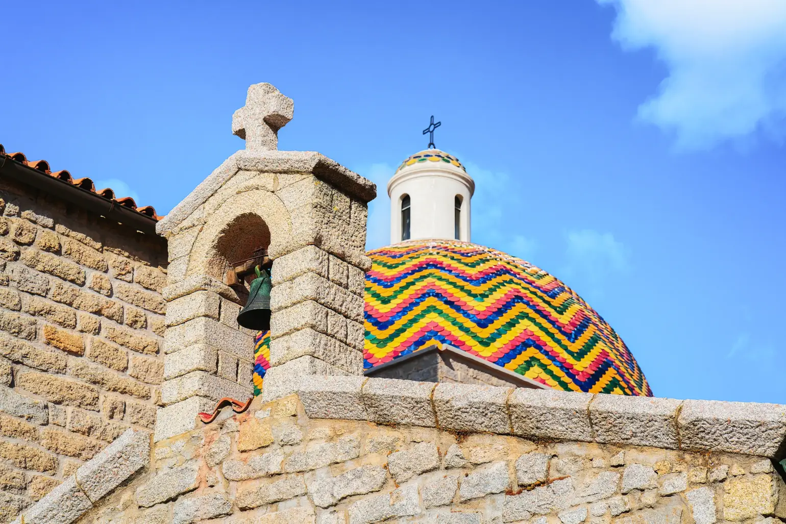 Iglesia de San Pablo Apostol en Olbia | Zonas donde alojarse en Cerdeña