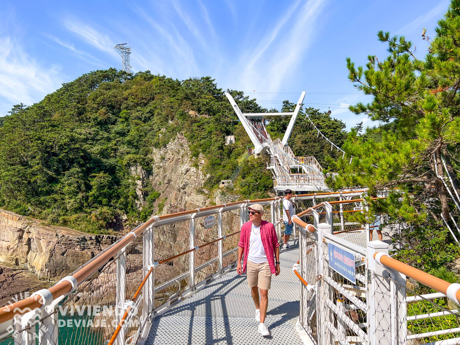 Songdo Yonggung Suspension Bridge