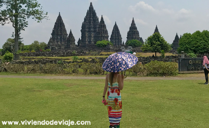 Borobudur y Prambanan Borobudur y Prambanan