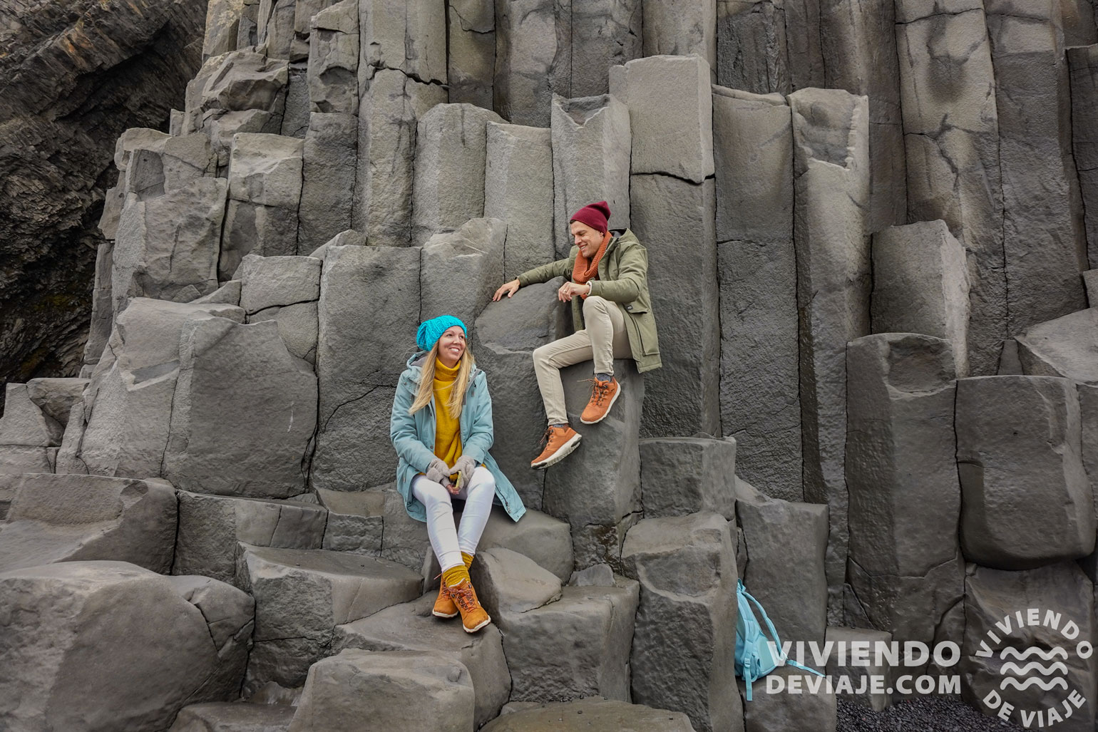 Columnas de basalto en la Playa de Reynisfjara - Sur de Islandia