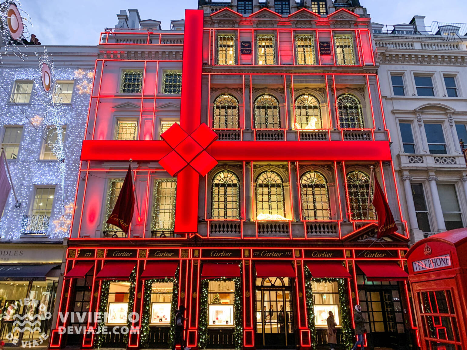 Decoraciones de Navidad en Old Bond Street, Londres