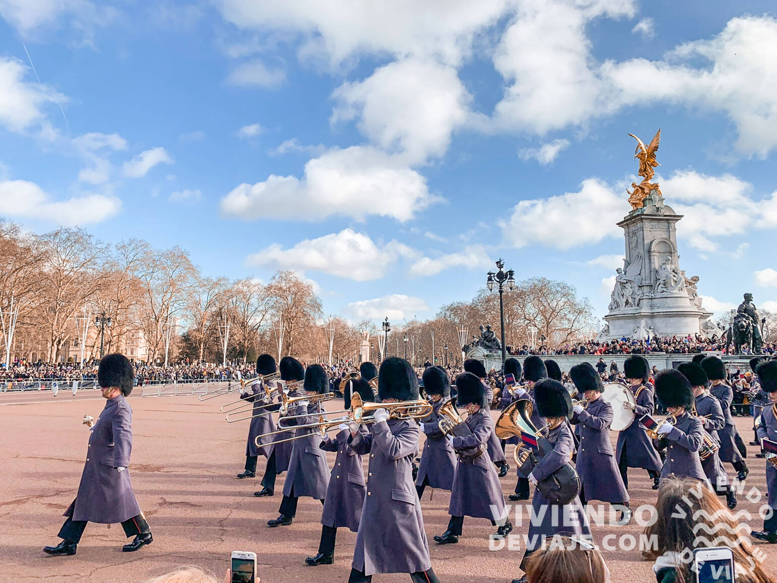 Cambio de guardia en el Buckingham Palace | Cosas que visitar en Londres