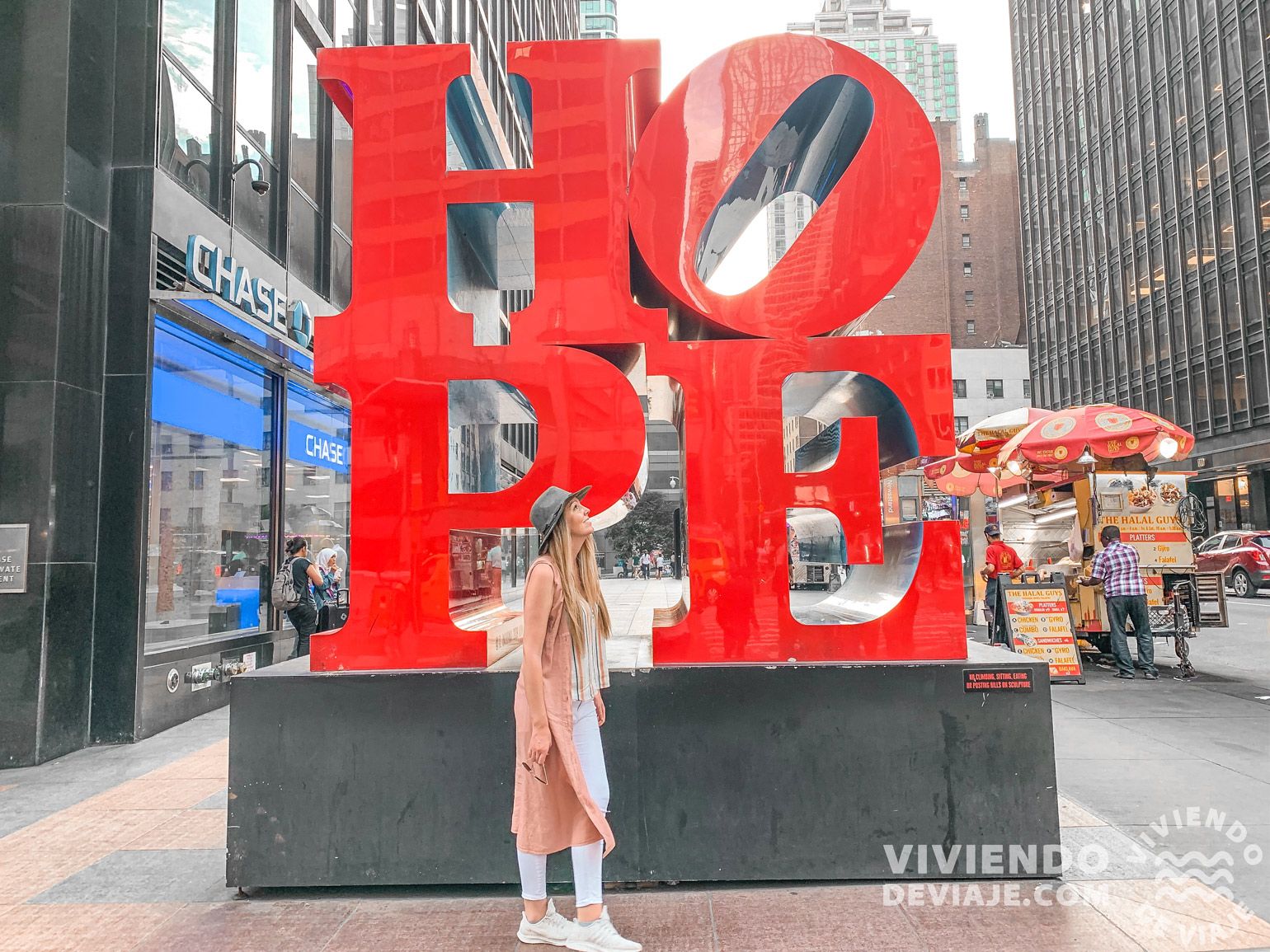 Escultura HOPE en Nueva York