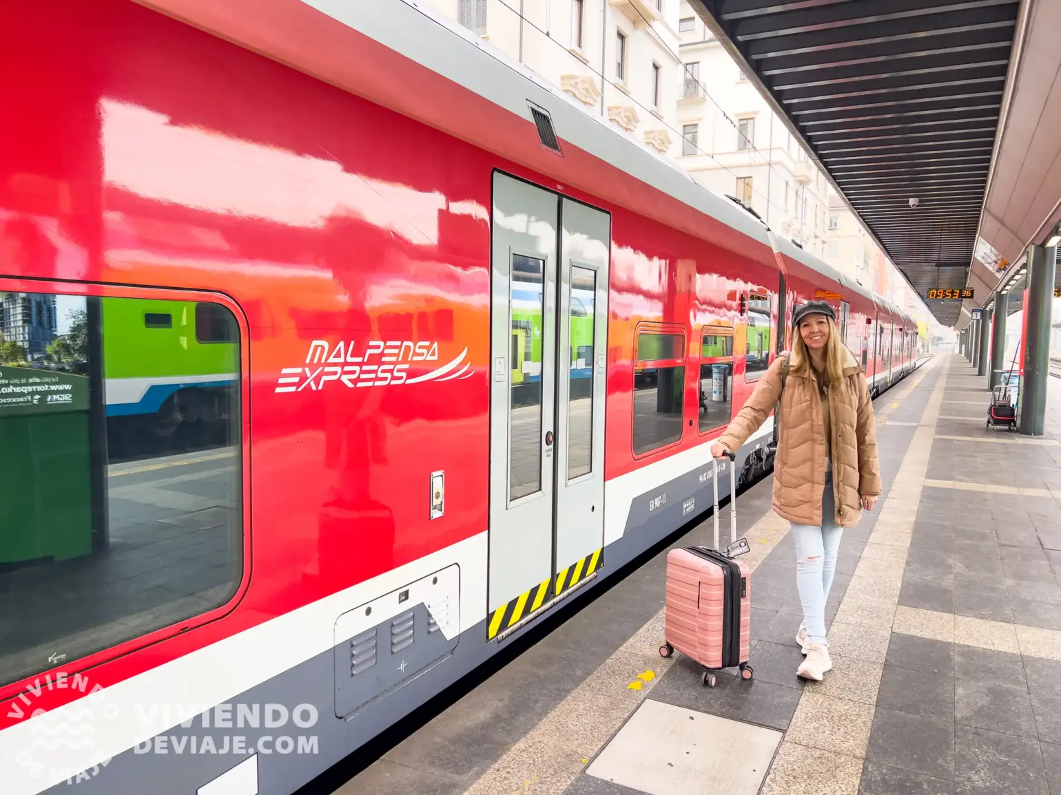 Tren Malpensa Express que une la ciudad con el aeropuerto de Malpensa