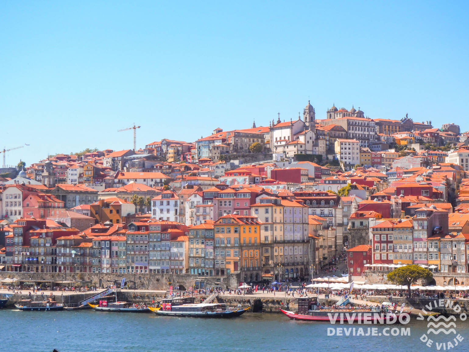 La Ribeira vista desde el otro lado del río Duero