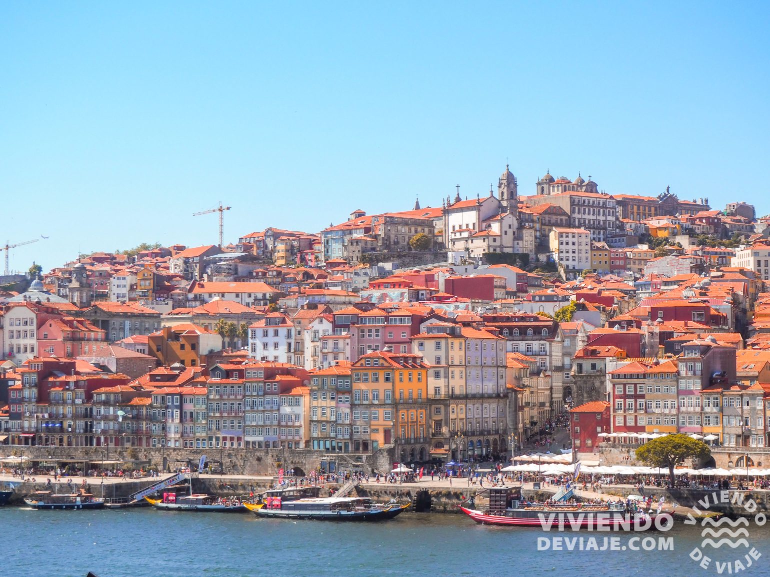 Ribeira de Oporto vista desde el otro lado del río