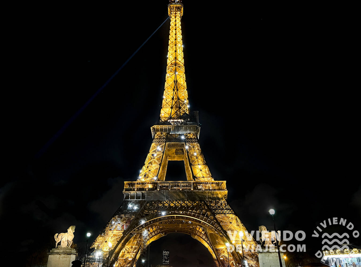 Consejos para viajar a París en Navidad