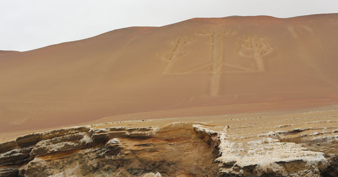 Candelabro, tour islas ballestas PARACAS