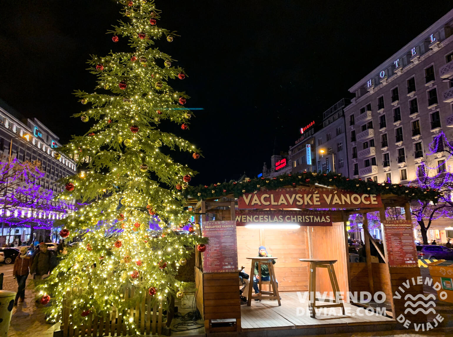 Mercadillo de Navidad en la Plaza de Wenceslao