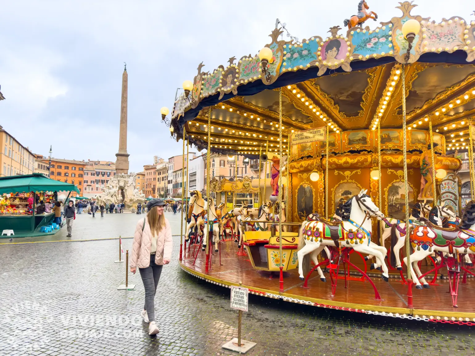 Tiovivo en el mercado de Navidad de la Plaza Navona