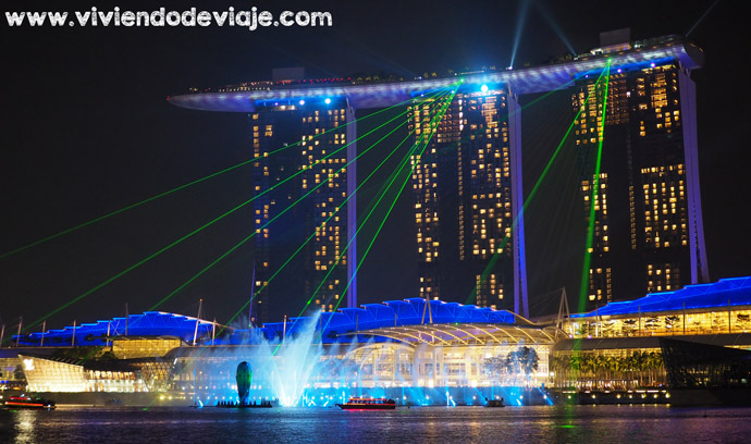 Specta light and water show, imprescindible en tu lista de que cosas ver en Singapur