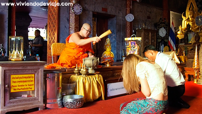 Que hacer en Chiang Mai, bendición de monje Que hacer en Chiang Mai, bendición de monje