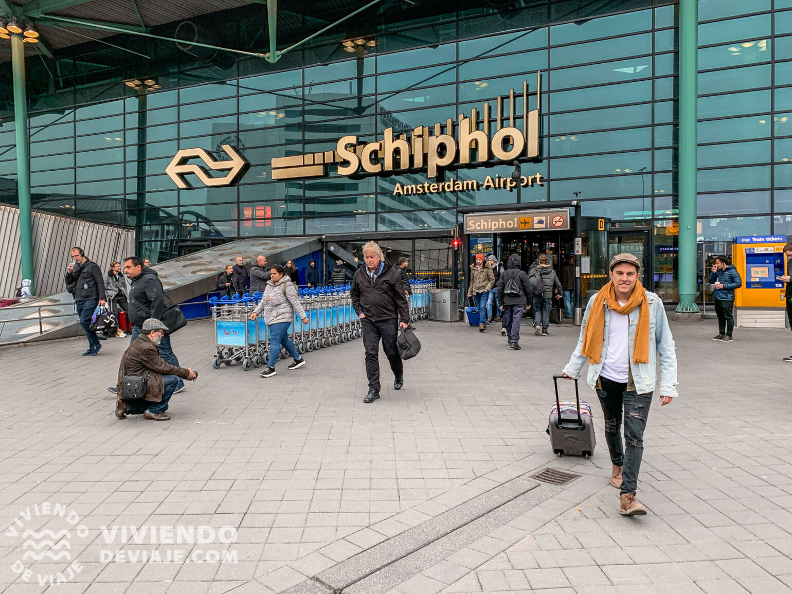 Cómo ir desde el aeropuerto a tu hotel en Ámsterdam
