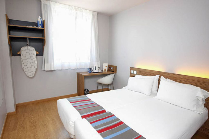 Alojarse barato en los alrededores de Valencia | Travelodge Valencia Aeropuerto