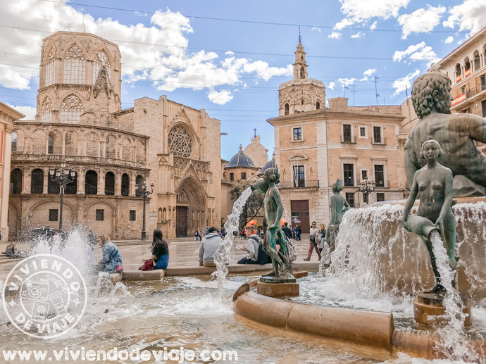 Plaza de la Virgen en Valencia